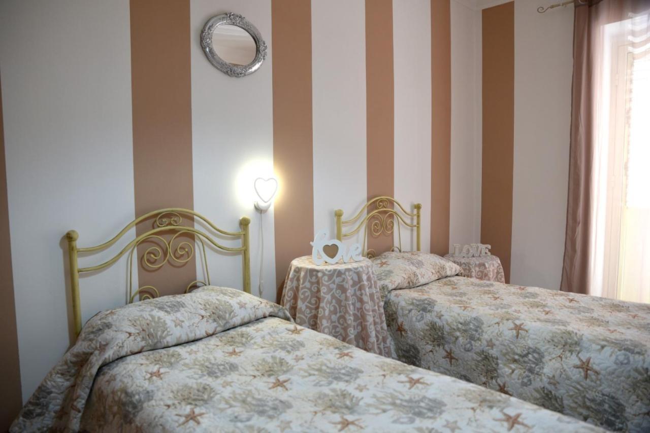 Casa Vacanze Belvedere ปอร์โต เอมเปโดเกล ภายนอก รูปภาพ